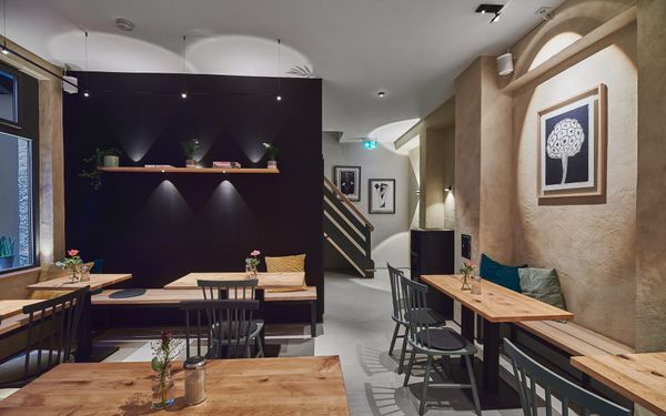 Barista bei der Arbeit